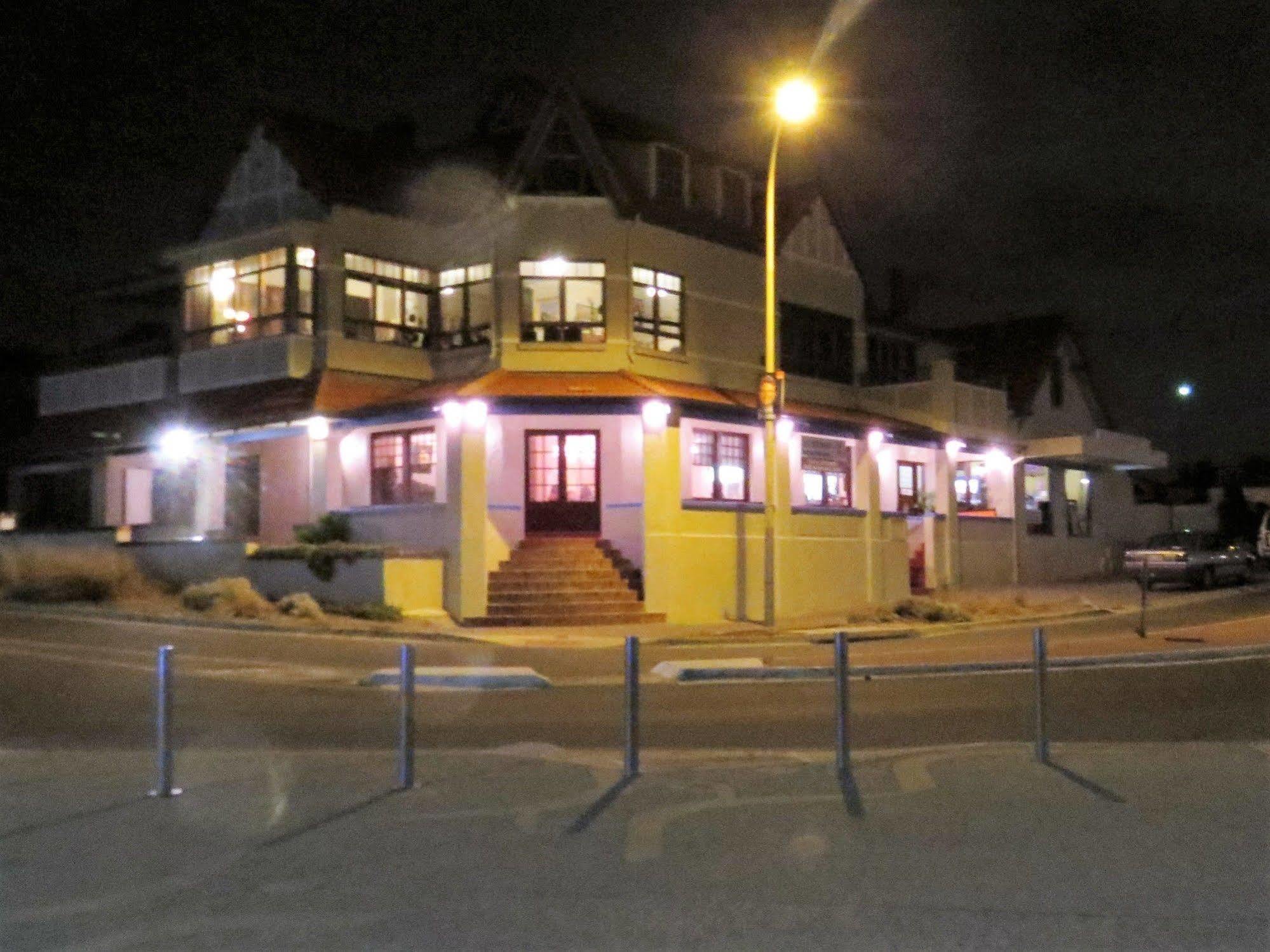 דירות Port Noarlunga Mccloud House מראה חיצוני תמונה